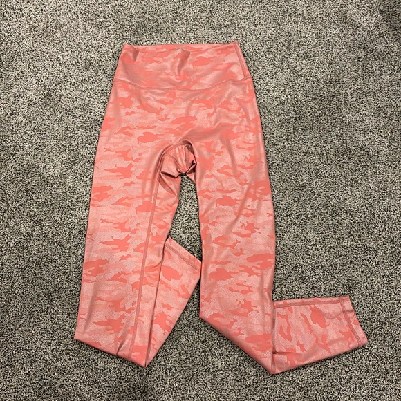 practically new leggings - Picture 1 of 3